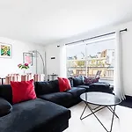 Guestready - View Of The Eiffel Tower Ideal For 2