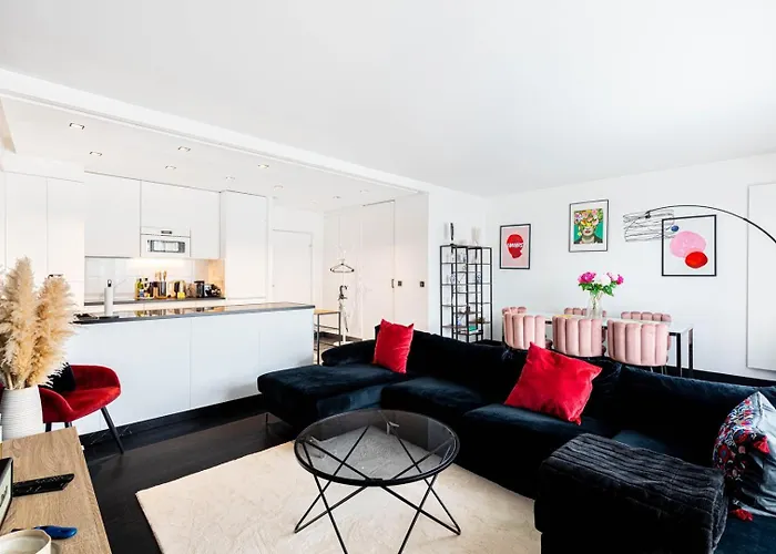 Guestready - View Of The Eiffel Tower Ideal For 2
